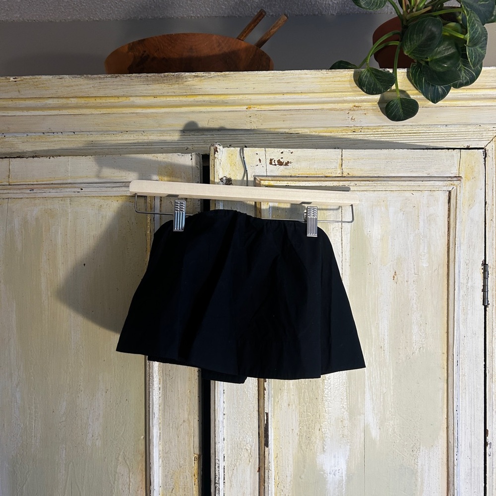 Flare black crop top